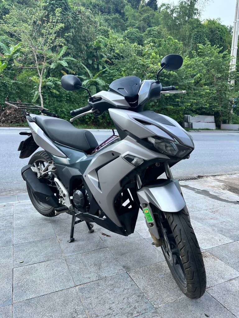 150CC Honda ha Giang Loop Motorbike
