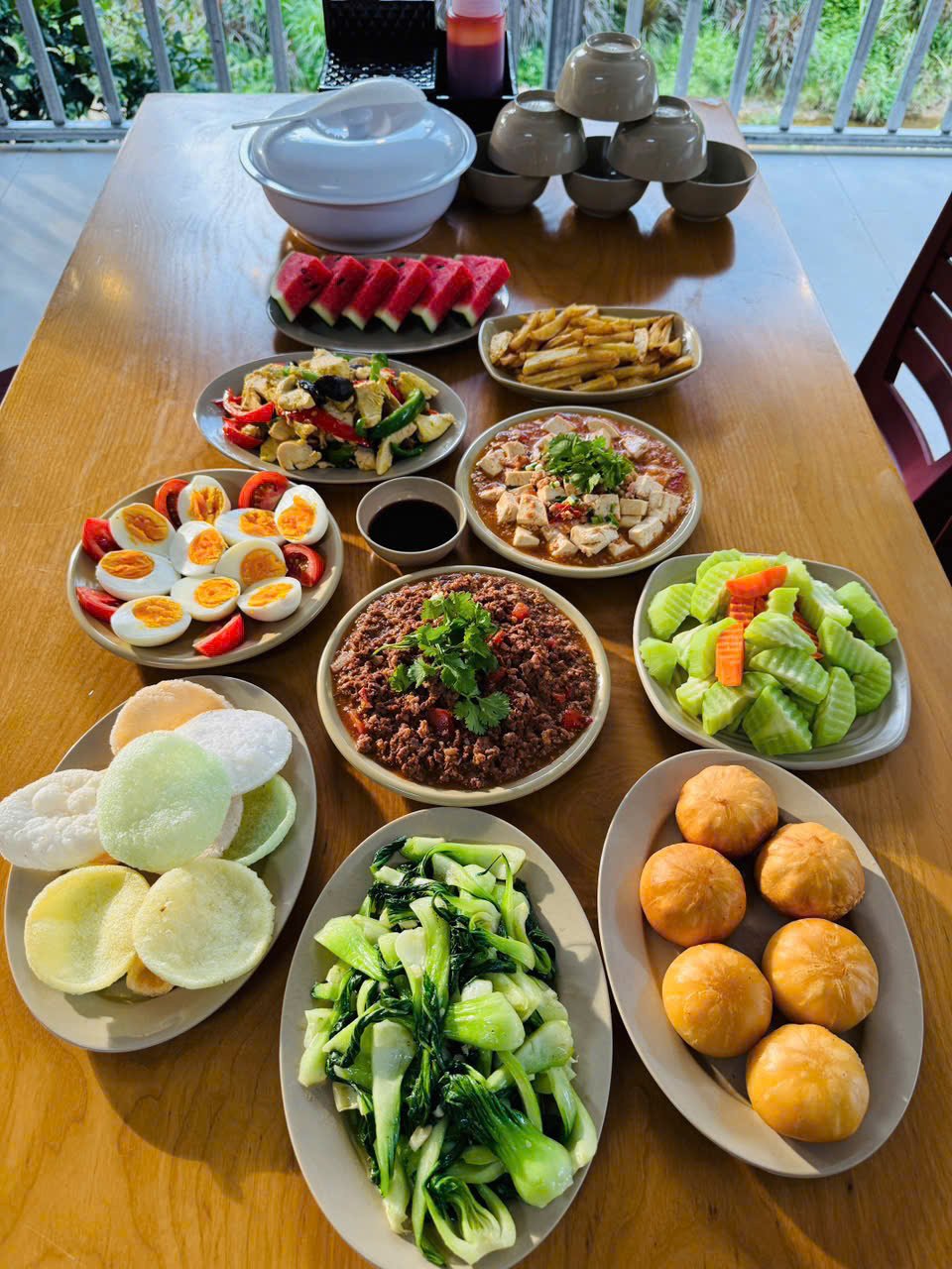 classic vietnamese meal